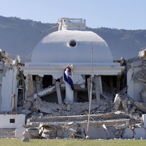 Tragédia e destruição no Haiti