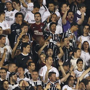 Uma só voz no Pacaembu: Corinthians é campeão da Libertadores Uma só voz no Pacaembu: Corinthians é campeão da Libertadores