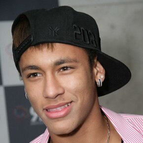 Contratações milionárias: Valor do Neymar renderia mais de R$ 936 mil na poupança