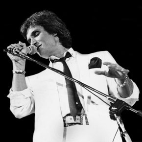 Roberto Carlos, 70