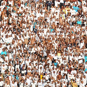 A emoção de ver um gol do seu time no estádio