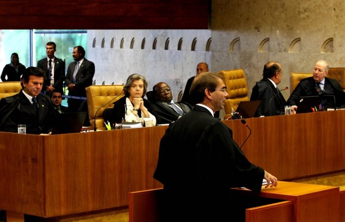 Confira como foi o terceiro dia de julgamento do mensalão