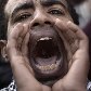 Na Praça Tahrir, egípcios protestam contra governo militar e comemoram um ano sem Hosni Mubarak