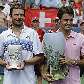 O americano Mardy Fish (vice) e o suíço Roger Federer (campeão) com os troféus do Masters 1000