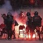 Torcida invade campo no Egito e ao menos 73 pessoas morrem Torcida invade campo no Egito e ao menos 73 pessoas morrem