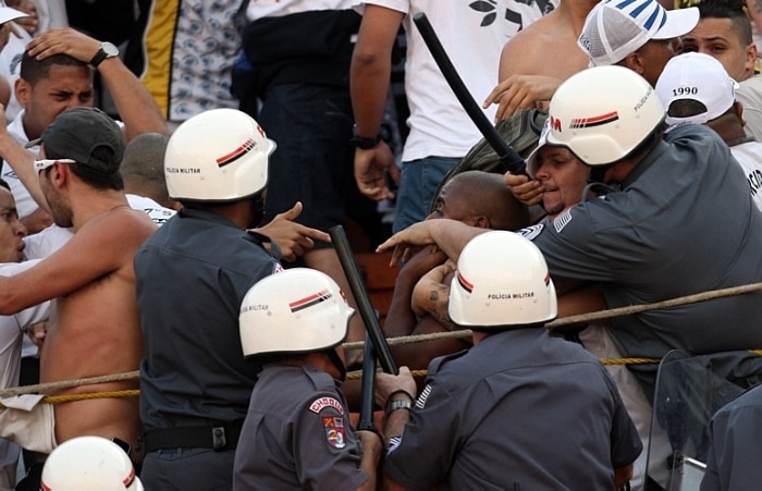 Torcidas mostram sua face violenta nas arquibancadas paulistas