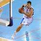Alexandre Olivinha, do Pinheiros/Sky, prepara o salto para enterrada, em jogo Alexandre Olivinha, do Pinheiros/Sky, prepara o salto para enterrada, em jogo