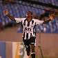 Kléber Pereira desencanta e faz dois em vitória do Santos Kléber Pereira desencanta e faz dois em vitória do Santos