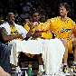 Kobe Bryant e Pau Gasol comemoram vitória do Los Angeles Lakers sobre o Utah Jazz, na NBA Kobe Bryant e Pau Gasol comemoram vitória do Los Angeles Lakers sobre o Utah Jazz, na NBA