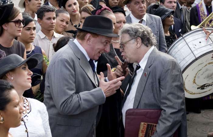 Cena do filme Bem Amado, de Guel Arraes. Na foto, Marco Nanini e Tonico Pereira