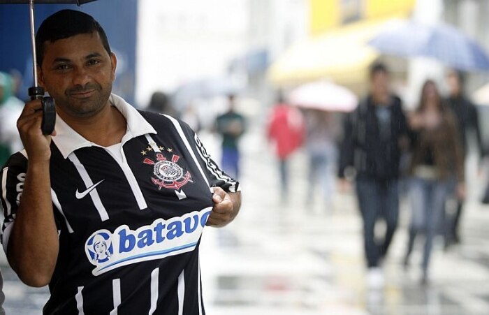Classificação para a final da Libertadores pinta a cidade de preto e branco