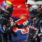 Webber e Vettel se cumprimentam após dobradinha da Red Bull no Brasil