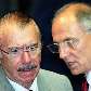 O senador José Sarney conversa com o senador Eduardo Suplicy, durante votação no Plenário do Senado O senador José Sarney conversa com o senador Eduardo Suplicy, durante votação no Plenário do Senado