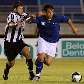 Kleber (três gols) encara marcador no Cruzeiro 7 x 0 Democrata Kleber (três gols) encara marcador no Cruzeiro 7 x 0 Democrata