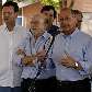 Geraldo Alckmin, sua esposa e outras autoridades durante coletiva do governador eleito