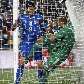 Confusão entre o goleiro Mucha, da Eslováquia, e o italiano Iaquinta Confusão entre o goleiro Mucha, da Eslováquia, e o italiano Iaquinta