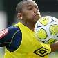 Robinho treina para a partida de domingo contra o São Caetano