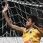 Neymar brinca no gol e titulares retornam no treino do Santos