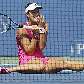 A sérvia Ana Ivanovic lamenta erro em vitória sobre a chinesa Jie Zheng por 2 a 0, pelo US Open