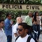 Nos locais os policiais entregaram uma cartilha com informações do movimento 