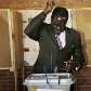 Mugabe vota em Harare Mugabe vota em Harare
