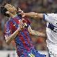 Busquets, do Barcelona, é atingido pela mão direita do brasileiro Thiago Motta, da Internazionale Busquets, do Barcelona, é atingido pela mão direita do brasileiro Thiago Motta, da Internazionale