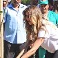 Gisele Bundchen planta árvore e fala com crianças no Green Nation Fest Gisele Bundchen planta árvore e fala com crianças no Green Nation Fest
