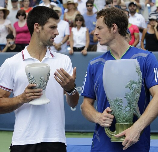 Com dores, Djokovic abandona final do Masters de Cincinnati de título fica com Andy Murray