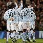 Robinho e colegas do Manchester City comemoram gol
