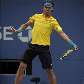 Rafael Nadal rebate bola na partida em que superou Fernando González Rafael Nadal rebate bola na partida em que superou Fernando González