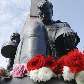 Flores em memória ao término da Segunda Guerra Mundial há 65 anos