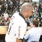 Aos 31 anos, Adriano busca um clube para jogar e Palmeiras, Inter e Vasco são os candidatos