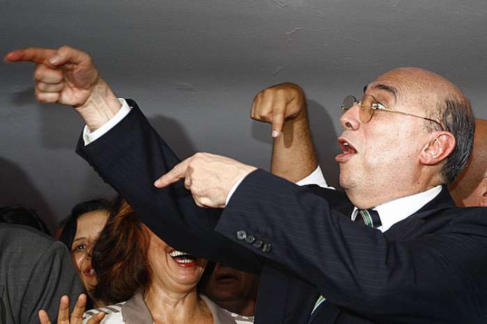 Henrique Meirelles em sua cerimônia de filiação ao PMDB