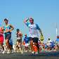 Corredores passam pela praia de Copacabana durante a Meia Maratona no Rio de Janeiro. 22/08/2010 Corredores passam pela praia de Copacabana durante a Meia Maratona no Rio de Janeiro. 22/08/2010