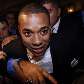Robinho, do Manchester City, vestiu um terno exclusivo para o evento Robinho, do Manchester City, vestiu um terno exclusivo para o evento