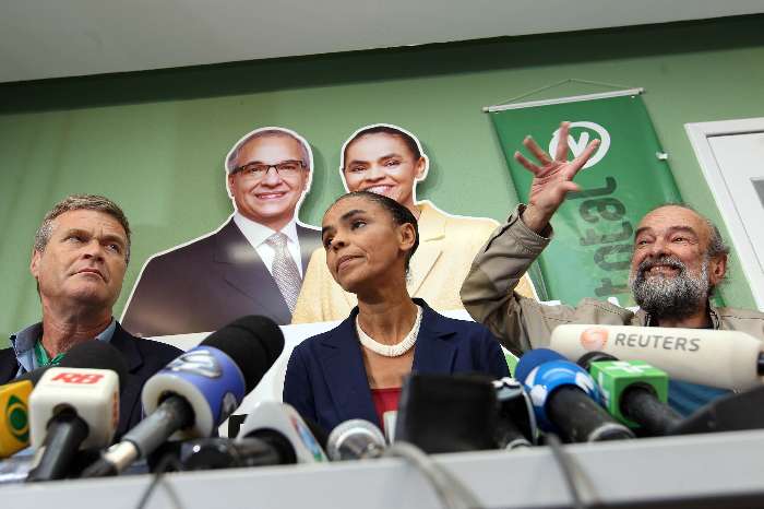 Marina ao lado de Alfredo Sirkis e José Luiz Penna em coletiva em SP - 08.10.2010