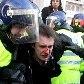 Capital britânica é tomada pelas manifestações; polícia tenta intervir Capital britânica é tomada pelas manifestações; polícia tenta intervir