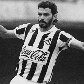 Depois do Corinthians e de passagem pela Europa, Sócrates jogou no Santos