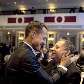 Jean Todt cumprimenta Schumacher após ser eleito presidente da FIA