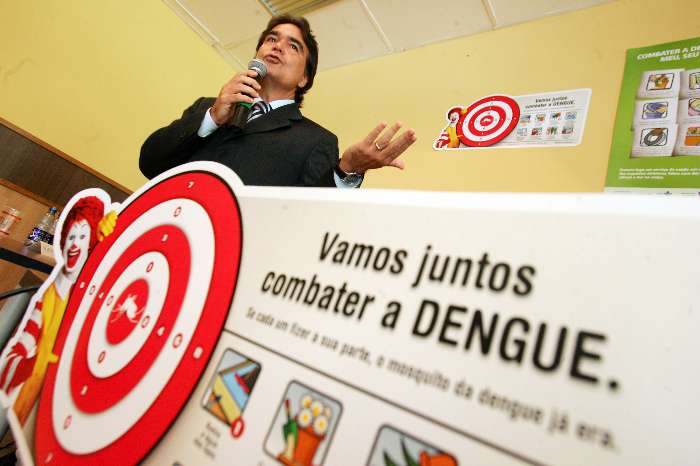 Temporão anuncia uma parceria do Ministério da Saúde e da rede de restaurantes Mc Donald''''s