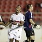 Fernandinho lamenta oportunidade de gol perdida pelo São Paulo