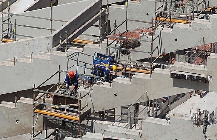 Membros da Fifa, do COL e do governo do Estado visitam futuro estádio do Corinthians