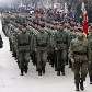 Soldados marcham no Kosovo Soldados marcham no Kosovo