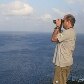 José Martins durante pesquisa de observação dos golfinhos-rotadores