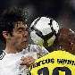 Duelo brasileiro: Kaká, pelo Real Madrid, disputa a bola com Marcos Senna, do Villarreal Duelo brasileiro: Kaká, pelo Real Madrid, disputa a bola com Marcos Senna, do Villarreal