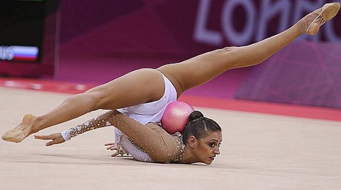 Confira alguns momentos do primeiro dia de competição da ginástica rítmica nos Jogos de Londres