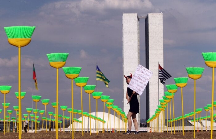 A ONG é a mesma que realizou o protesto na praia de Copacabana, no Rio de Janeiro