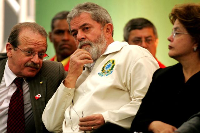 Lula lança o PAC em Porto Alegre