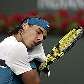 Rafael Nadal enxuga o rosto em vitória no Torneio de Indian Wells