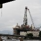 Plataforma de petróleo inclina na Baía de Guanabara